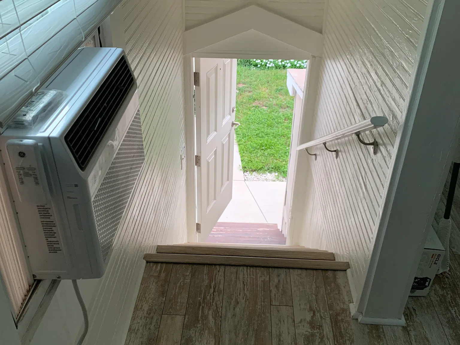 2 bed, 650 sqft, $1,895 — Photo 3