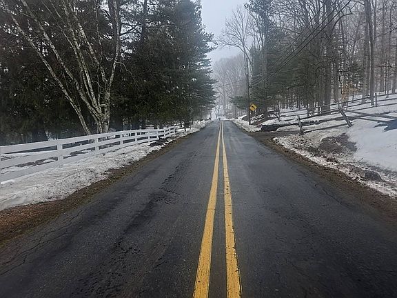 4th image of 67 Poor Farm Rd