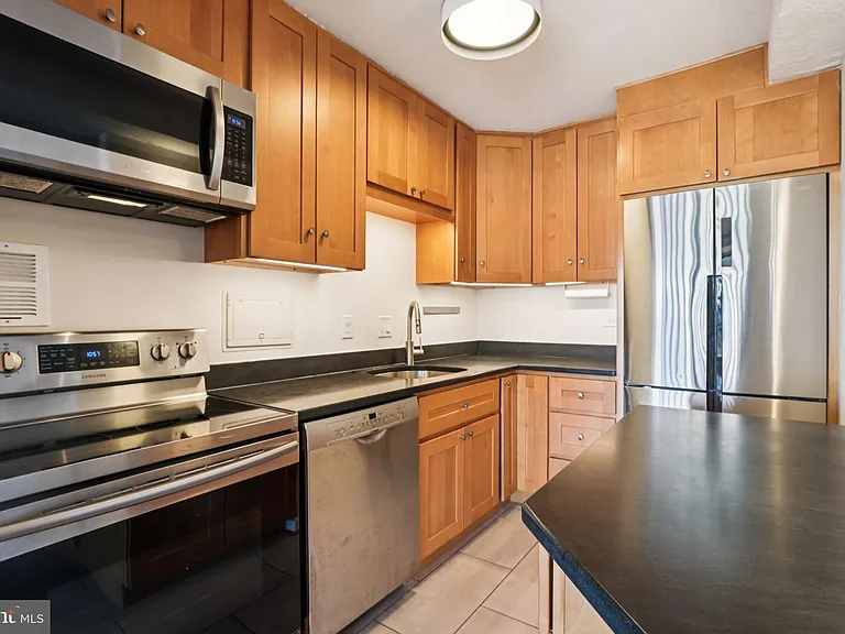 1301 Delaware Ave SW #N807 — Photo 31