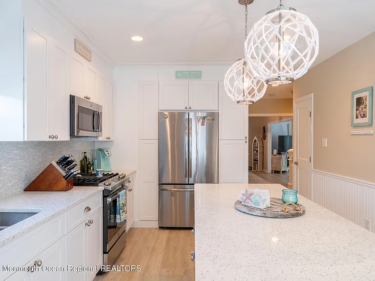 214 Atlantic Ave — Photo 14