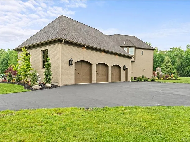 9020 Whisperinghill Dr — Photo 77