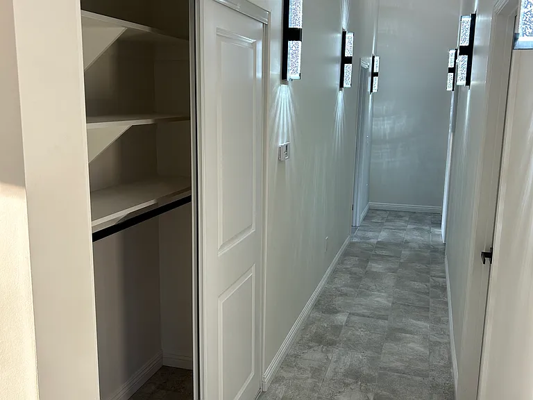 1038 Collado Ln — Photo 4