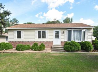 1587 Lois Dr, Shoreview, MN 55126