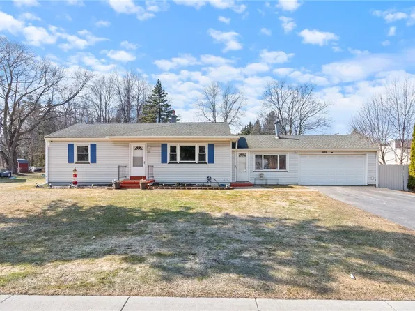 889 Long Pond Rd, Rochester, NY 14626