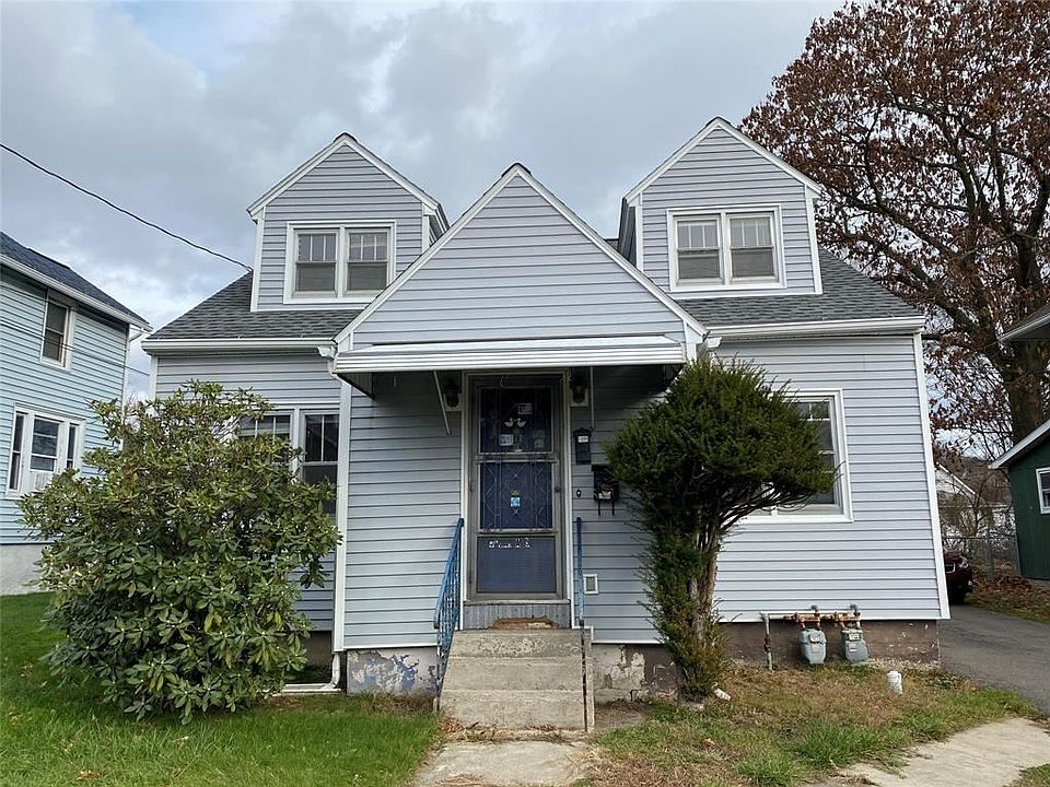 1st image of 22 Zoa Ave