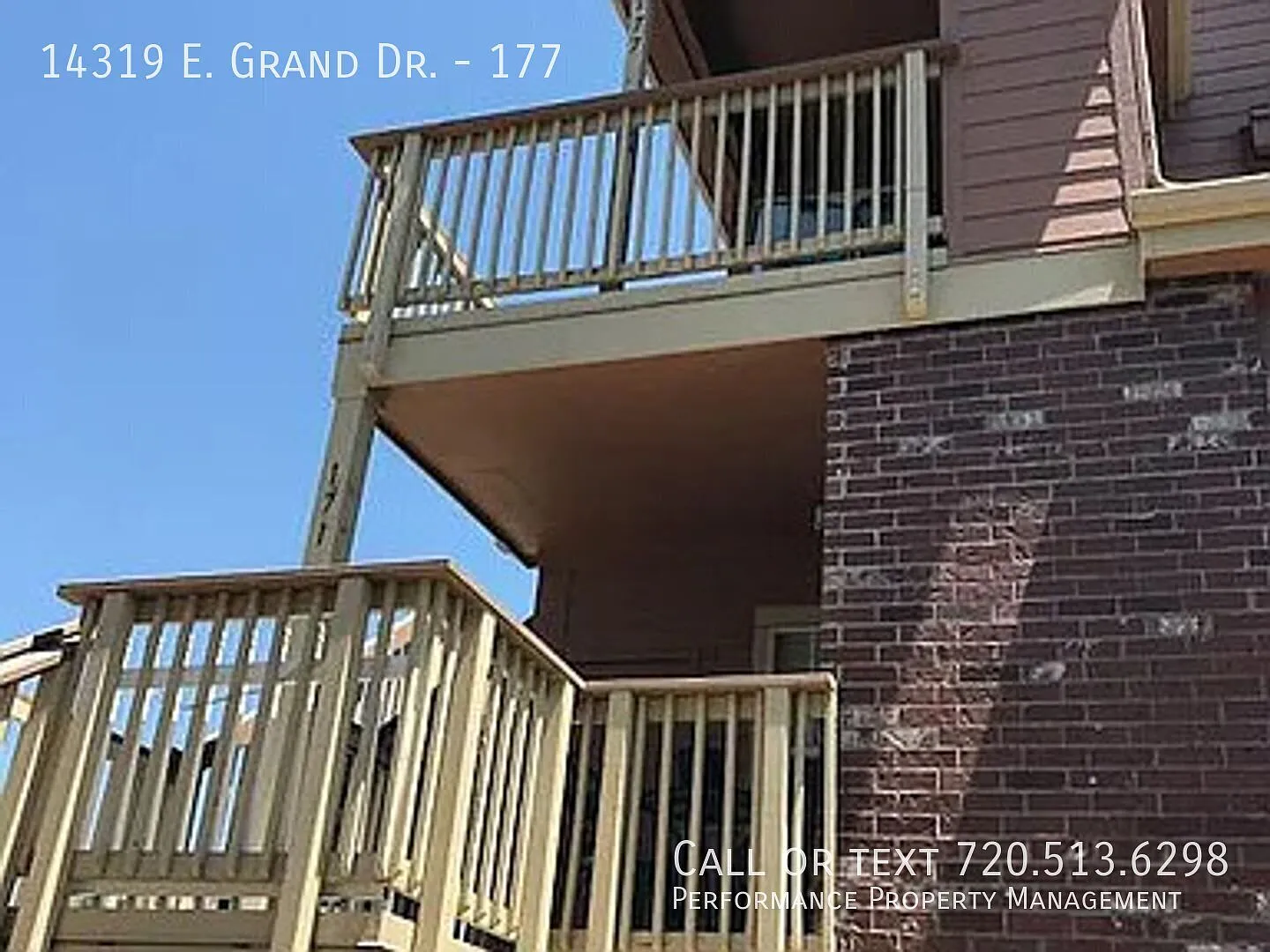 Spacious 2-Bedroom Condo with Loft & Garage in South Aurora — Photo 2