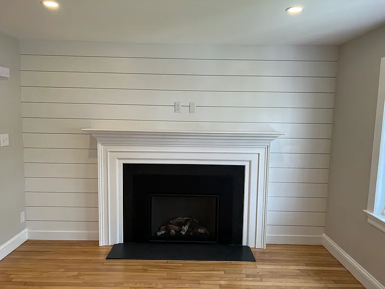 41 Village Rd — Photo 3