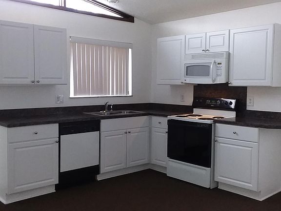 4th image of 16262 Cove Dr