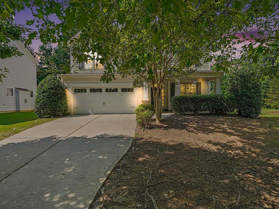 1st image of 108 Aldenwood Pl