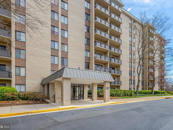 3rd image of 3100 S Manchester St APT 229