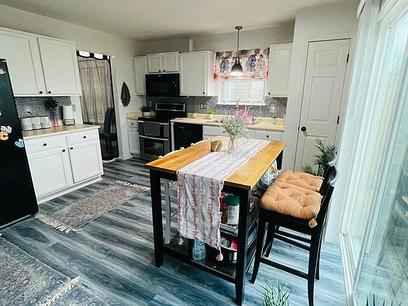 4th image of 621 Vernon Pl