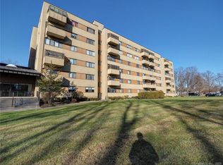 114 Putter Dr #LL-10, Wallingford, CT 06492