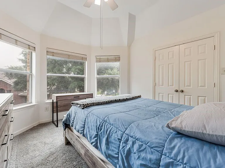 4104 Tiffany Dr — Photo 8