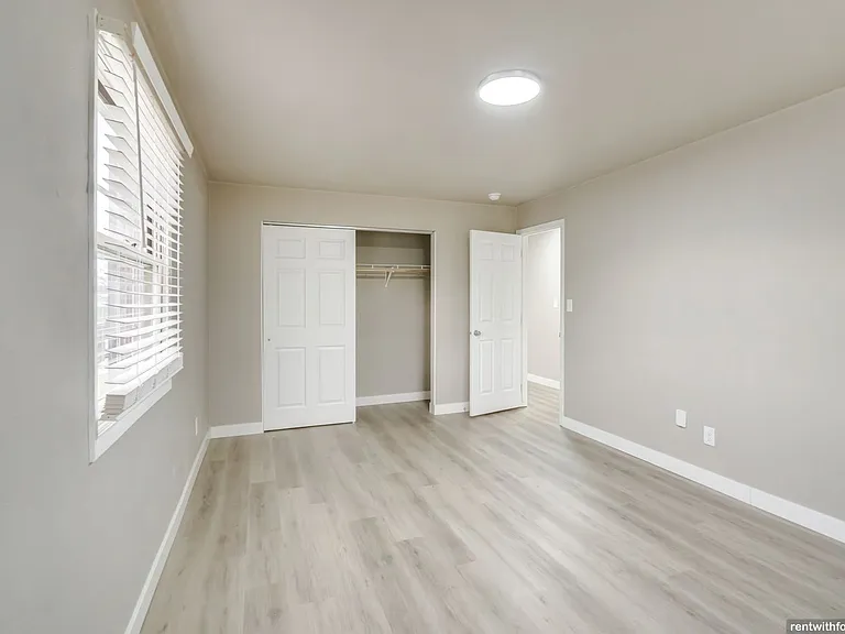 Meadow View East — Photo 83