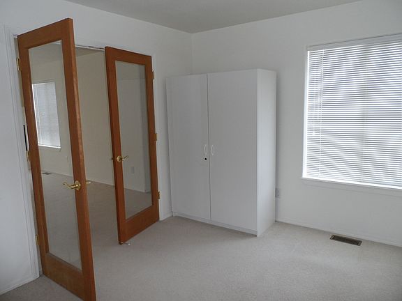 5th image of 5676 Annie St APT C