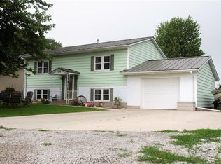 304 E 3rd Ave, Lisbon, IA 52253