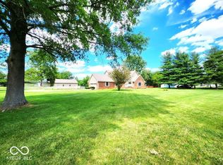 3927 Wildwood Dr, Indianapolis, IN