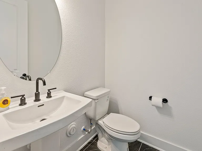 2532 Chiavari Way — Photo 35