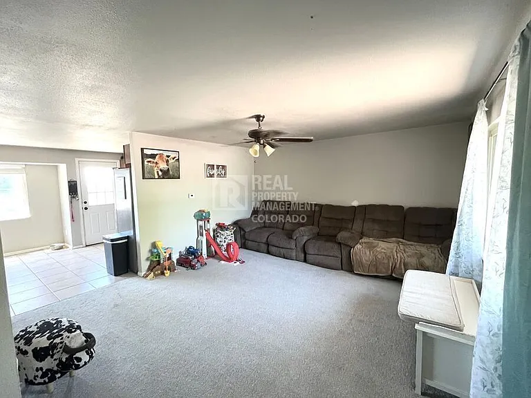 420 Calle Entrada — Photo 2
