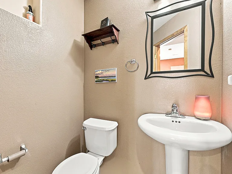 551 Aspen Dr — Photo 19