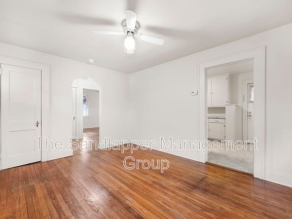 4th image of 2144 Banyan St