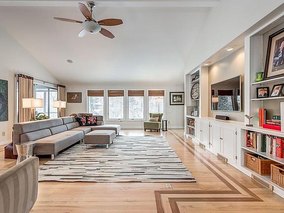5th image of 4355 Shelbourne Ln