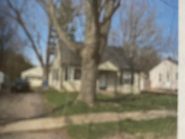 2928 Lorraine Ave, Kalamazoo, MI 49008