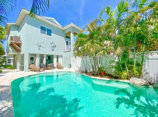 3704 El Centro St, Saint Pete Beach, FL 33706