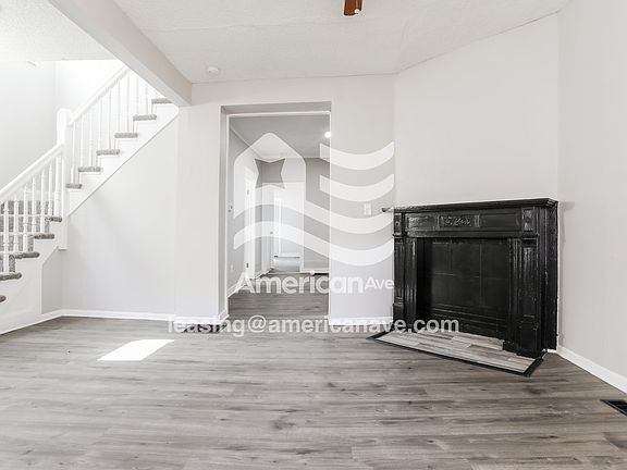1435971_004_wm_-_living_room_12884539.jpg