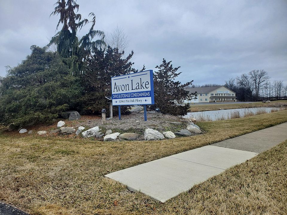 1st image of 32961 Pin Oak Pkwy