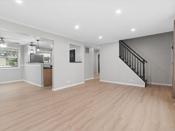 5th image of 5230 Pleasant Ln