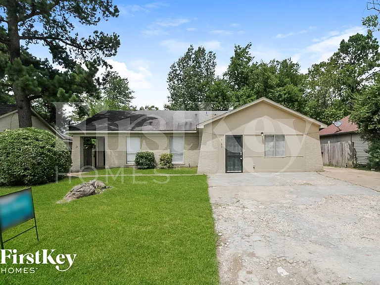 4183 Rosewind Cir — Photo 1