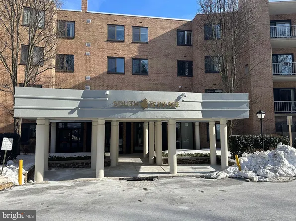 1637 Oakwood Dr #S-105, Narberth, PA 19072