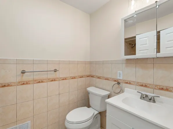 219 South Street image 31 of 45