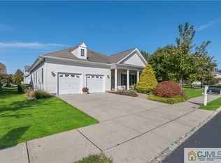 18 Middlesex Blvd, Plainsboro, NJ 08536