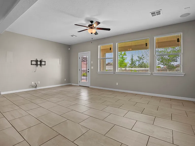 12540 Arrow Weed Dr — Photo 11