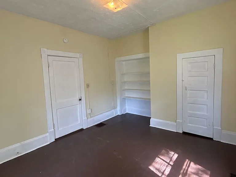 1114 Lafayette Blvd NW — Photo 14