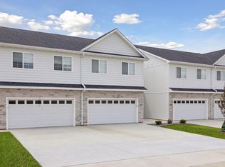 640 Franklin St, Roberts, WI 54023