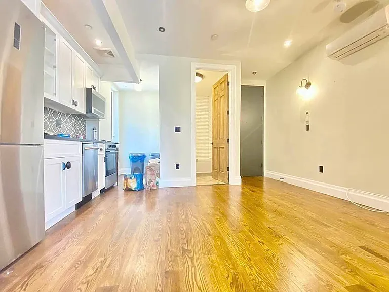 83 Stockholm St #3B — Photo 8