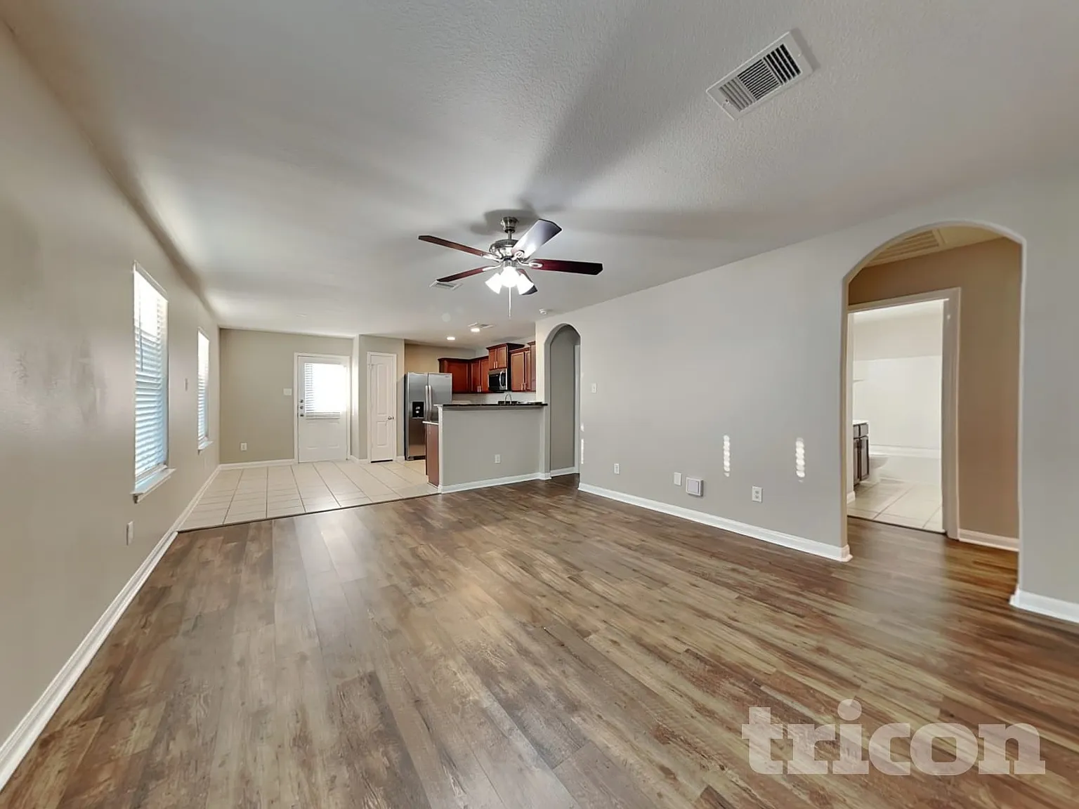 8122 Hall View Drive Houston TX — Photo 3