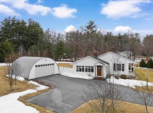 202 Naticook Rd, Merrimack, NH 03054