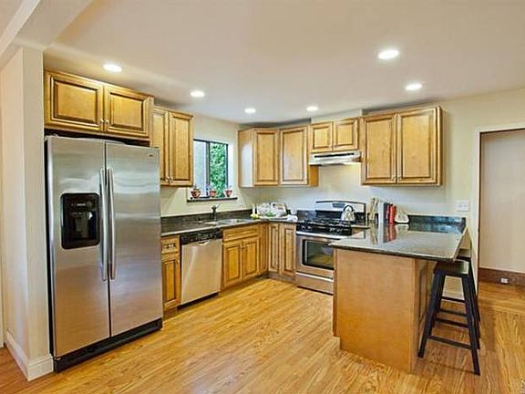 Large eat-in kitchen