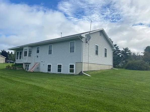 14 Snowcrest Rd, Fairfax, VT 05454