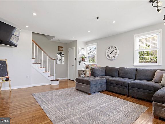 4th image of 2907 Kanes Rd