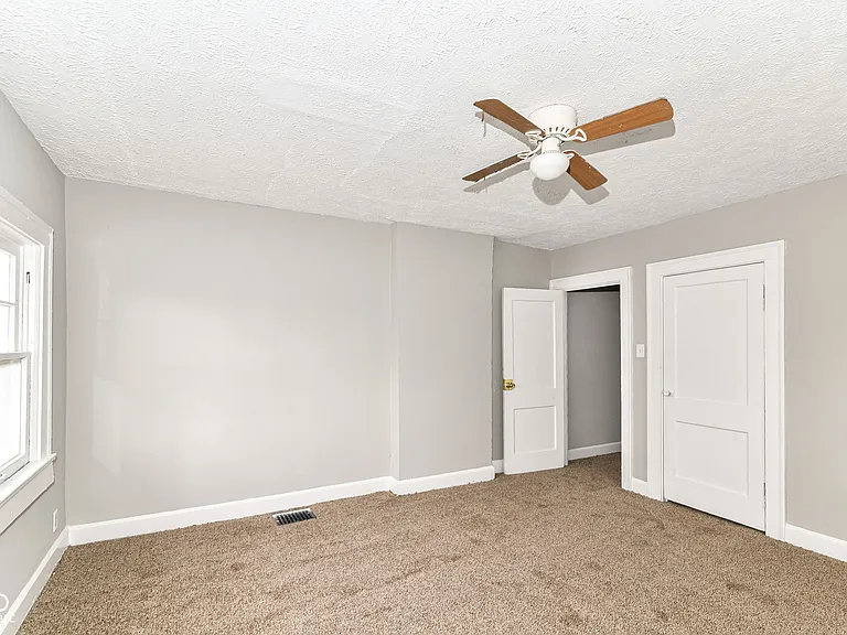 3041 Broadway St — Photo 19