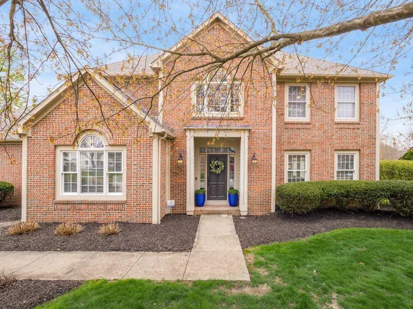 7310 Coventry Woods Dr, Dublin, OH 43017