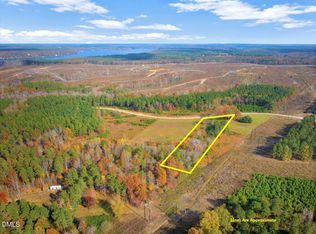 73 Pinnacle Shores Dr #73, Macon, NC 27551