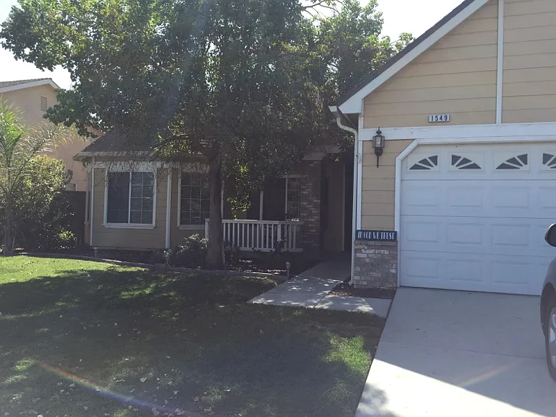 1549 Muscat Pl photo 1