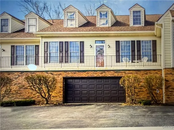 C17 Fairway Estates Dr, New Hartford, NY 13413