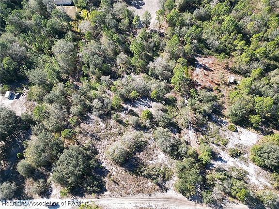 4th image of 2985 W Quincy Rd